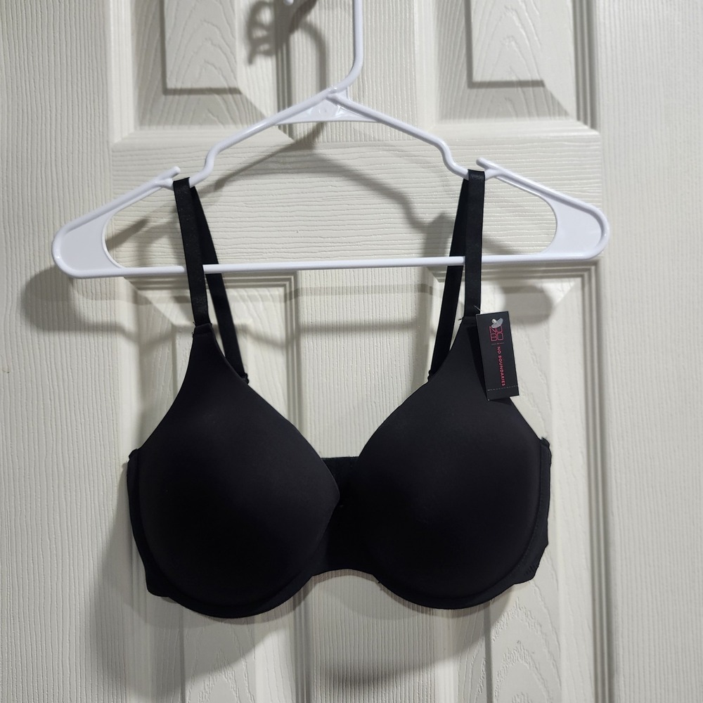 No Boundaries Womens Bra 38DD Black T-Shirt Bra Underwire Smooth Molded Cups NWT